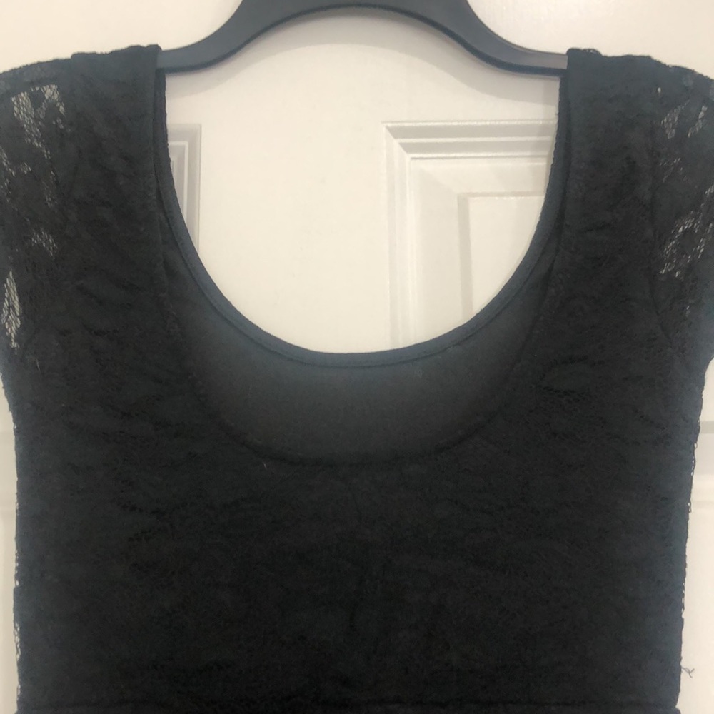 NEVER WORN Black lace dress - Picture 5 of 5